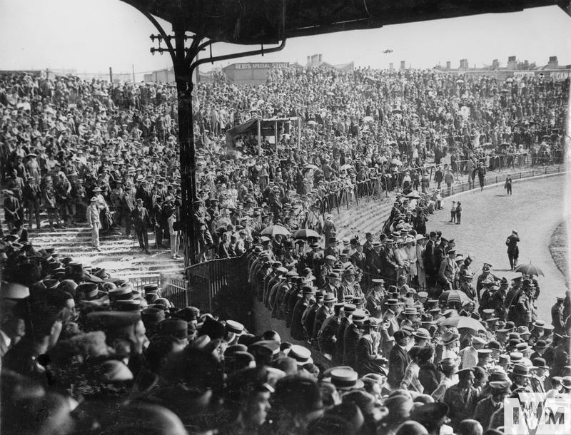 Big baseball game between US Army and US Navy on the American Independence Day in Stamford Bridge football ground, 4 July 1918. A general view of the large crowd at the ground.